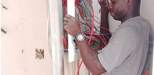 Gate automation installation