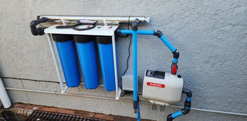 Borehole pump installation